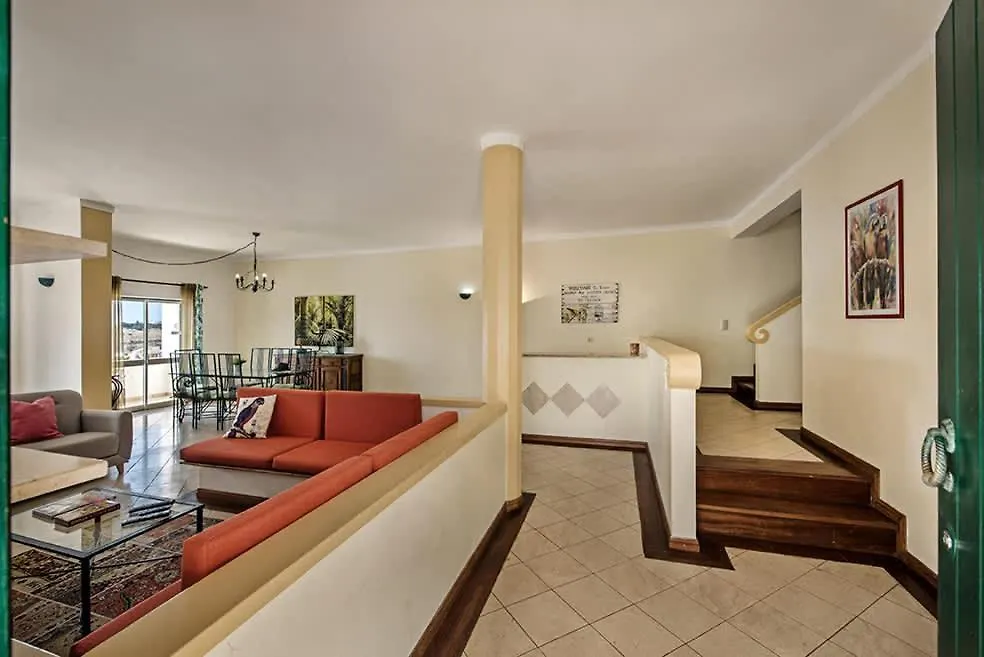 Villa Almanda - Spacious Villa Perfectly Located Between Albufeira Marina And The Old Town Σπίτι διακοπών